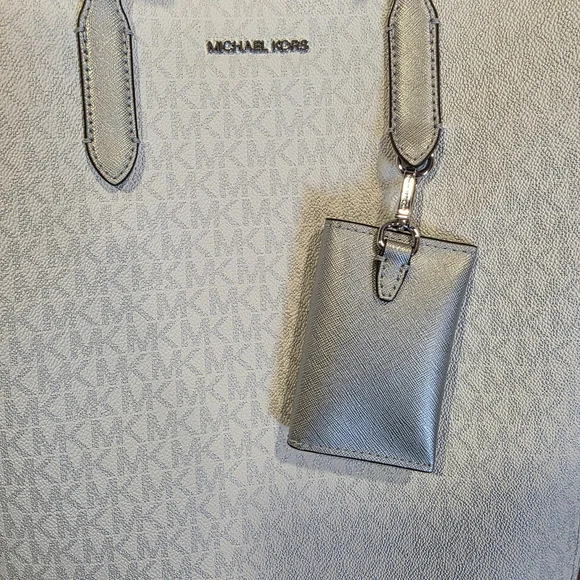 Michael Kors Light Gray Tote Bag - Picture 13 of 13
